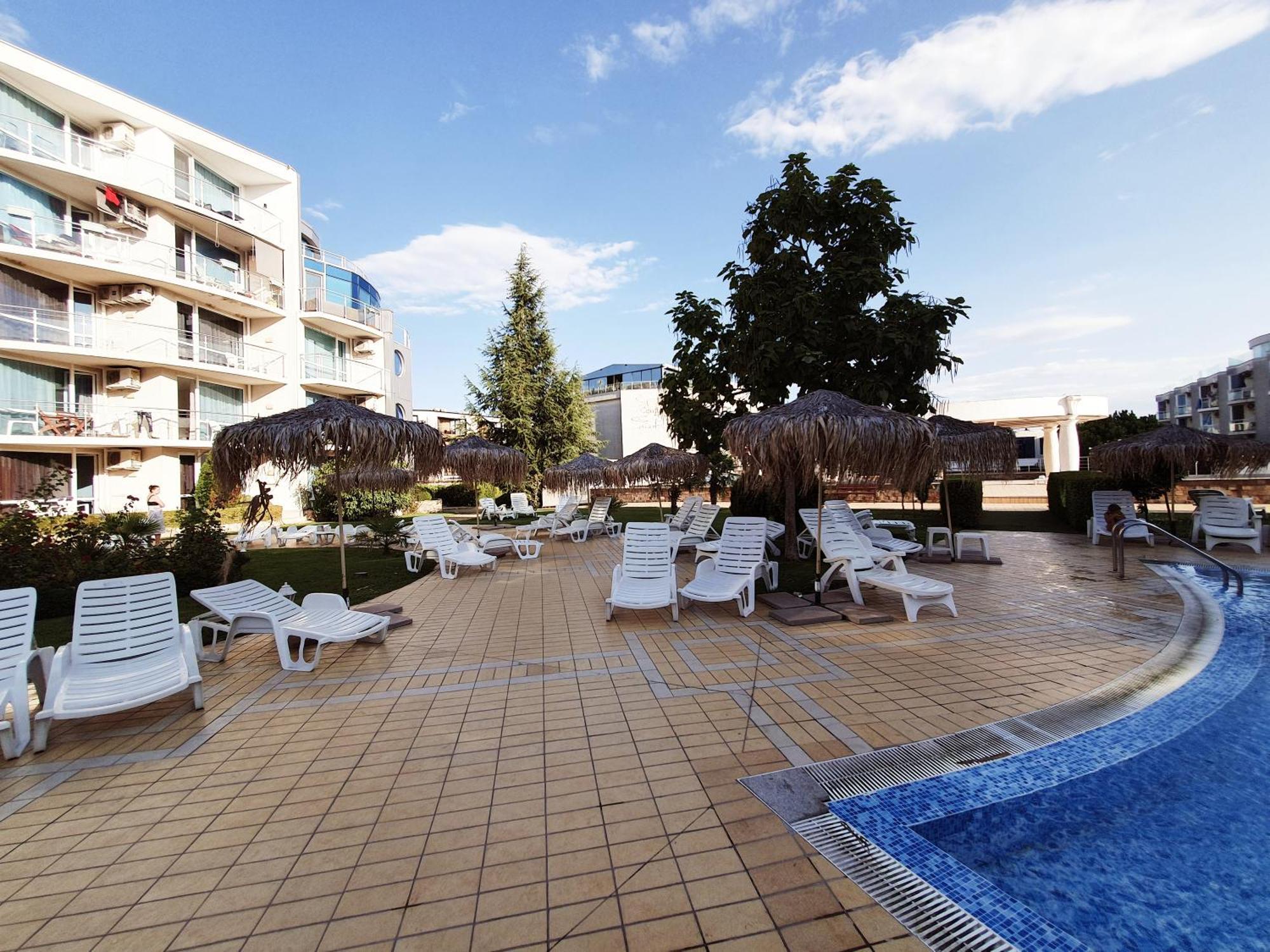 Elena'S Lux Aparthotel - Town & Sea View - Atlantis Spa Sarafovo Exterior photo